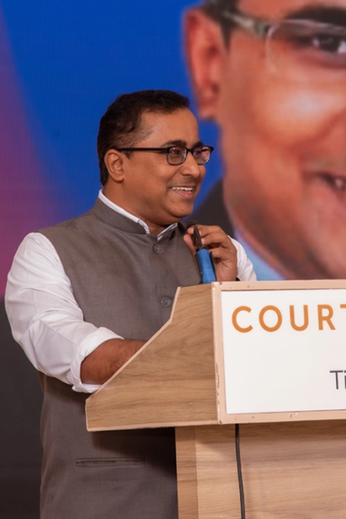 Best Motivational Keynote Speaker In Bangalore, India Motivational keynote speaker inspires professionals with growth mindset and leadership in Bangalore.